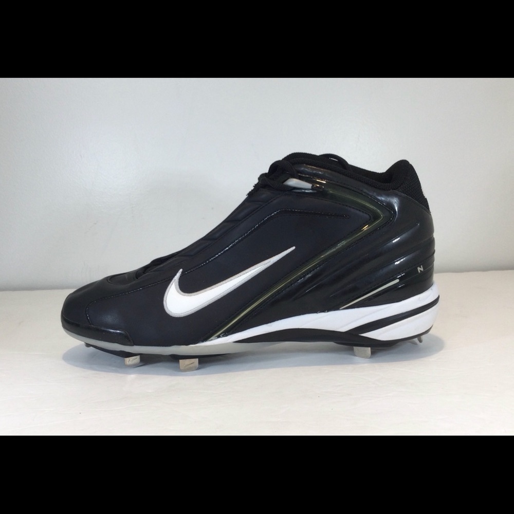 NIKE VINTAGE BLACK BASEBALL CLEAT NWOT SZ 13